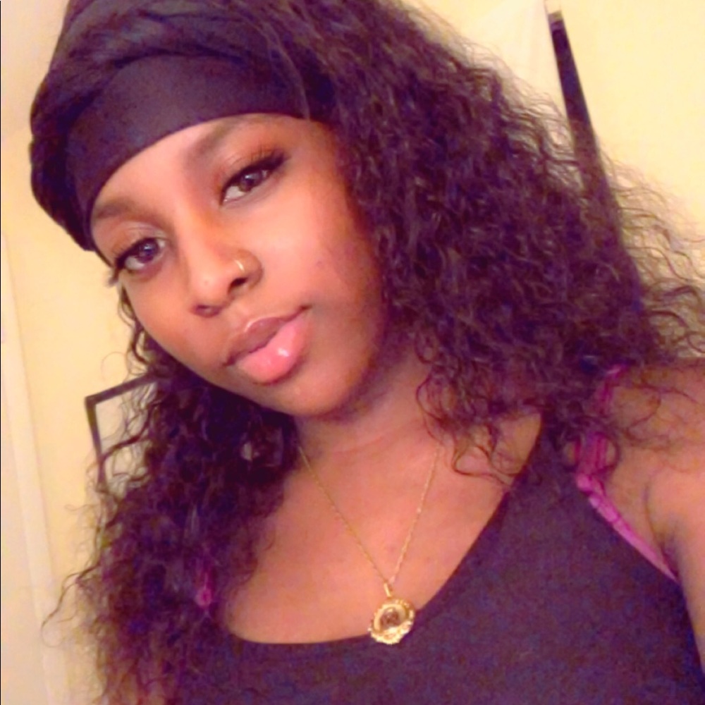 Meet your Posher, Keah